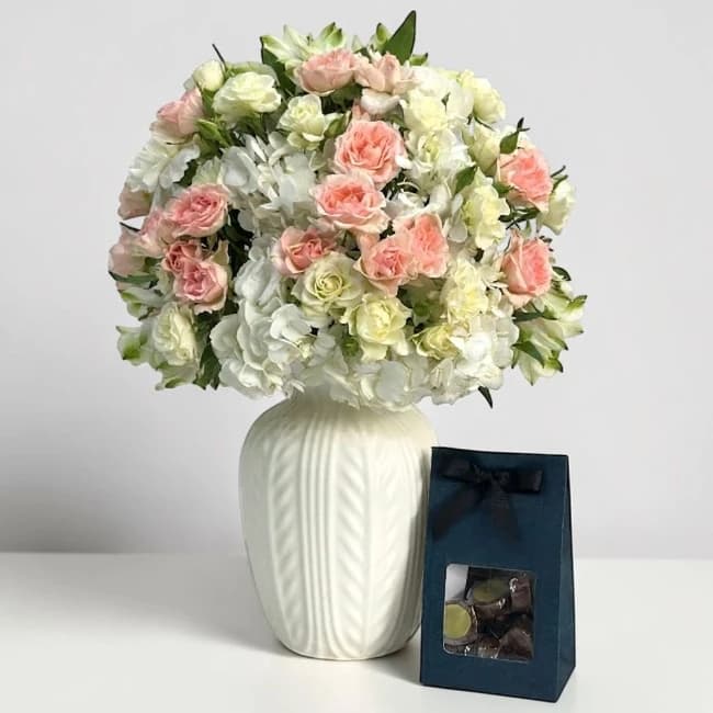 Mixed Flowers Chocolate Combo