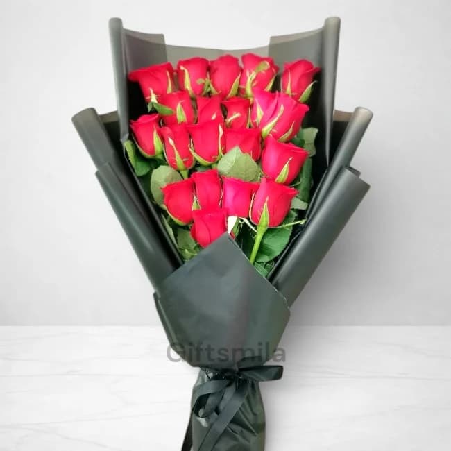 Romantic Red Roses Bouquet
